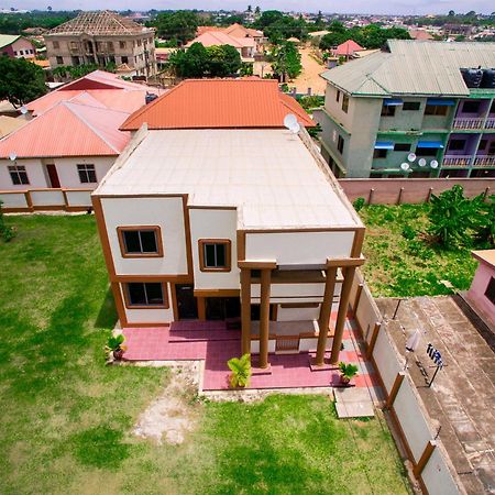 Indigo Cottage And Apartment Кумаси Экстерьер фото