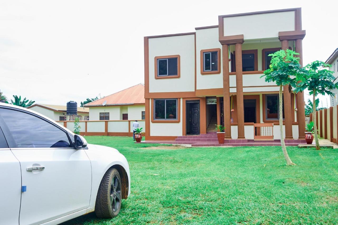 Indigo Cottage And Apartment Кумаси Экстерьер фото