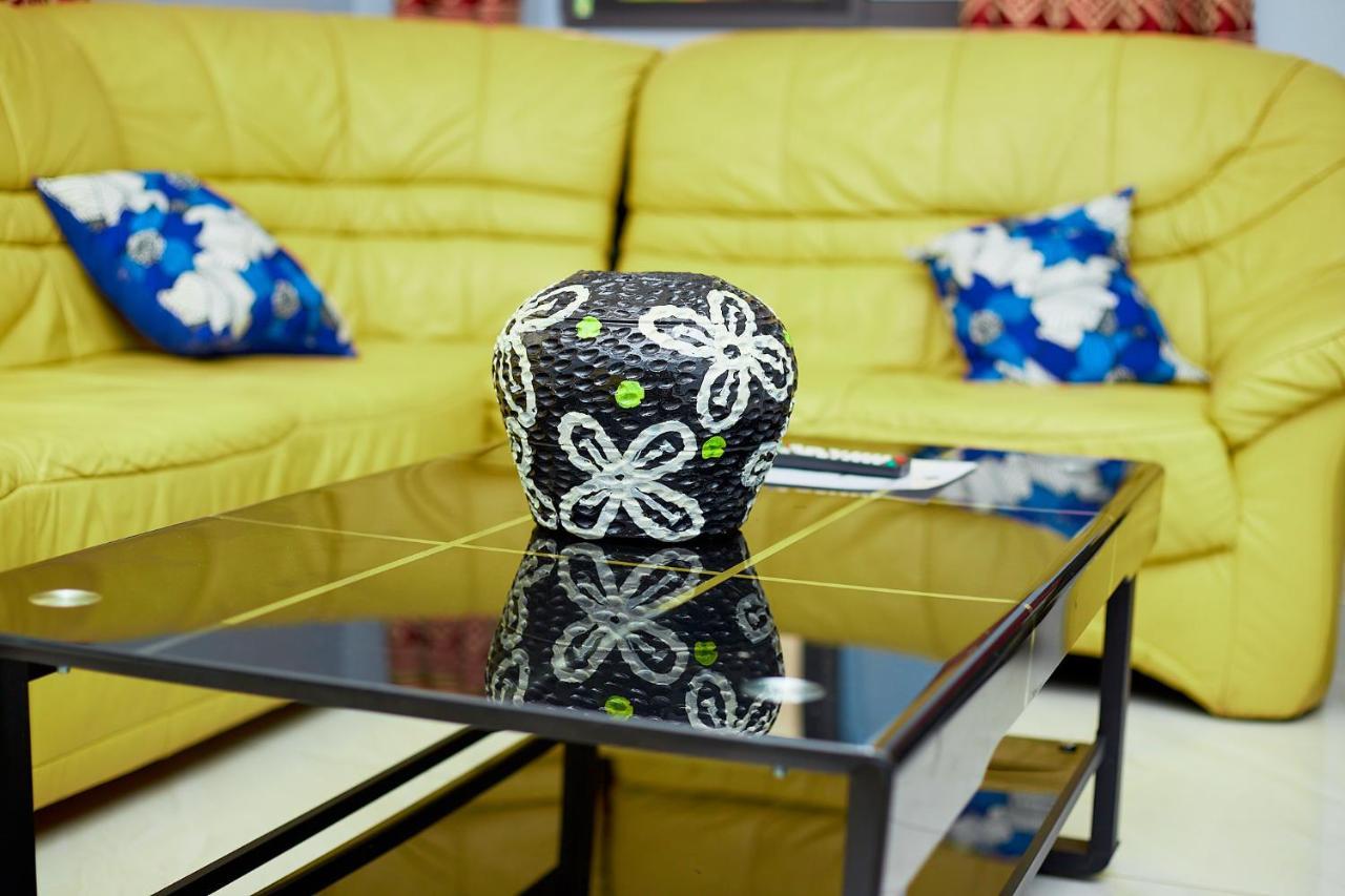 Indigo Cottage And Apartment Кумаси Экстерьер фото