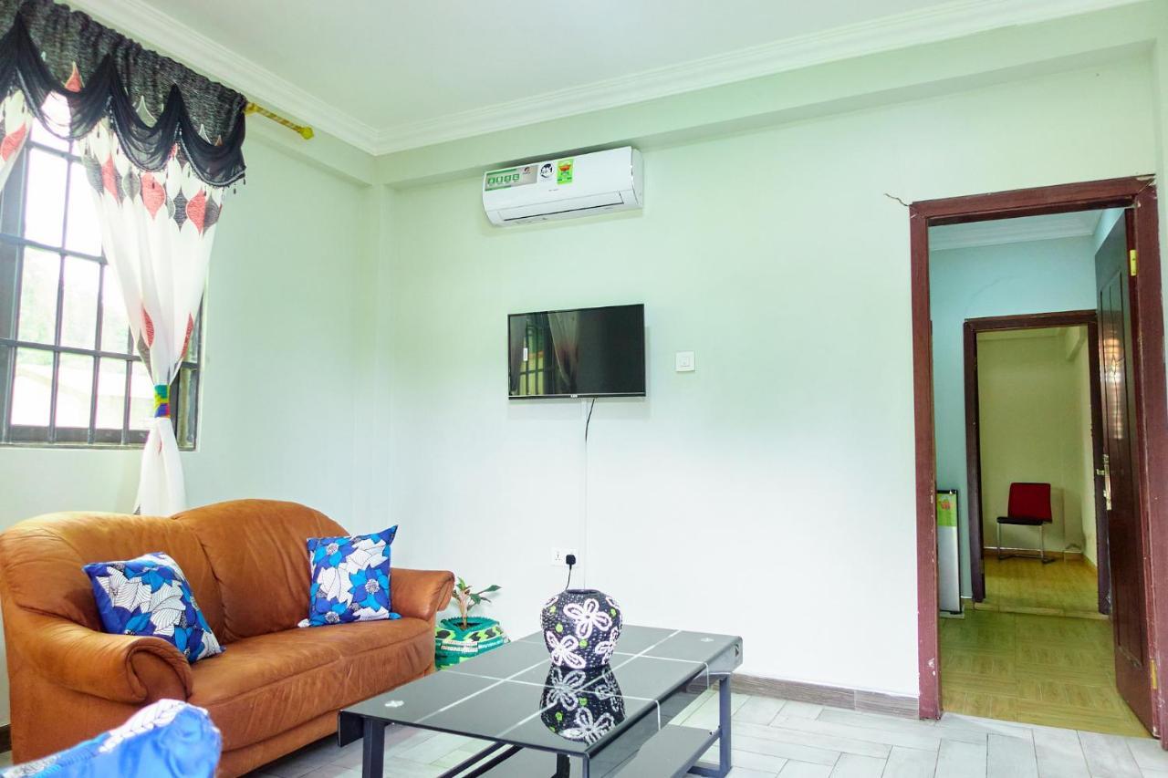 Indigo Cottage And Apartment Кумаси Экстерьер фото
