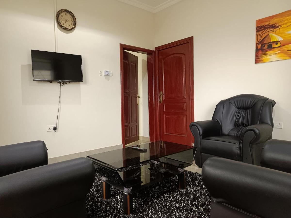 Indigo Cottage And Apartment Кумаси Экстерьер фото