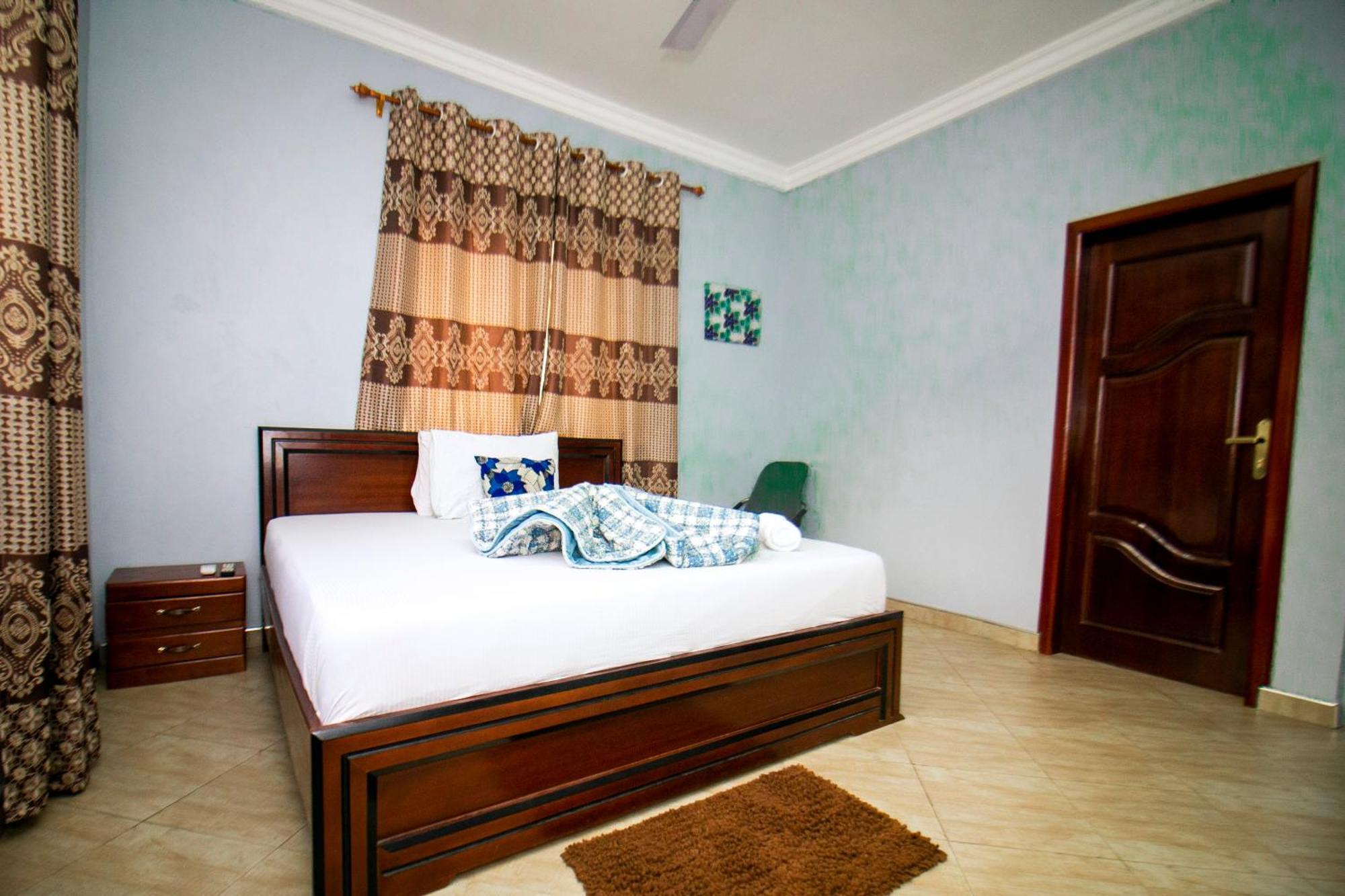 Indigo Cottage And Apartment Кумаси Экстерьер фото