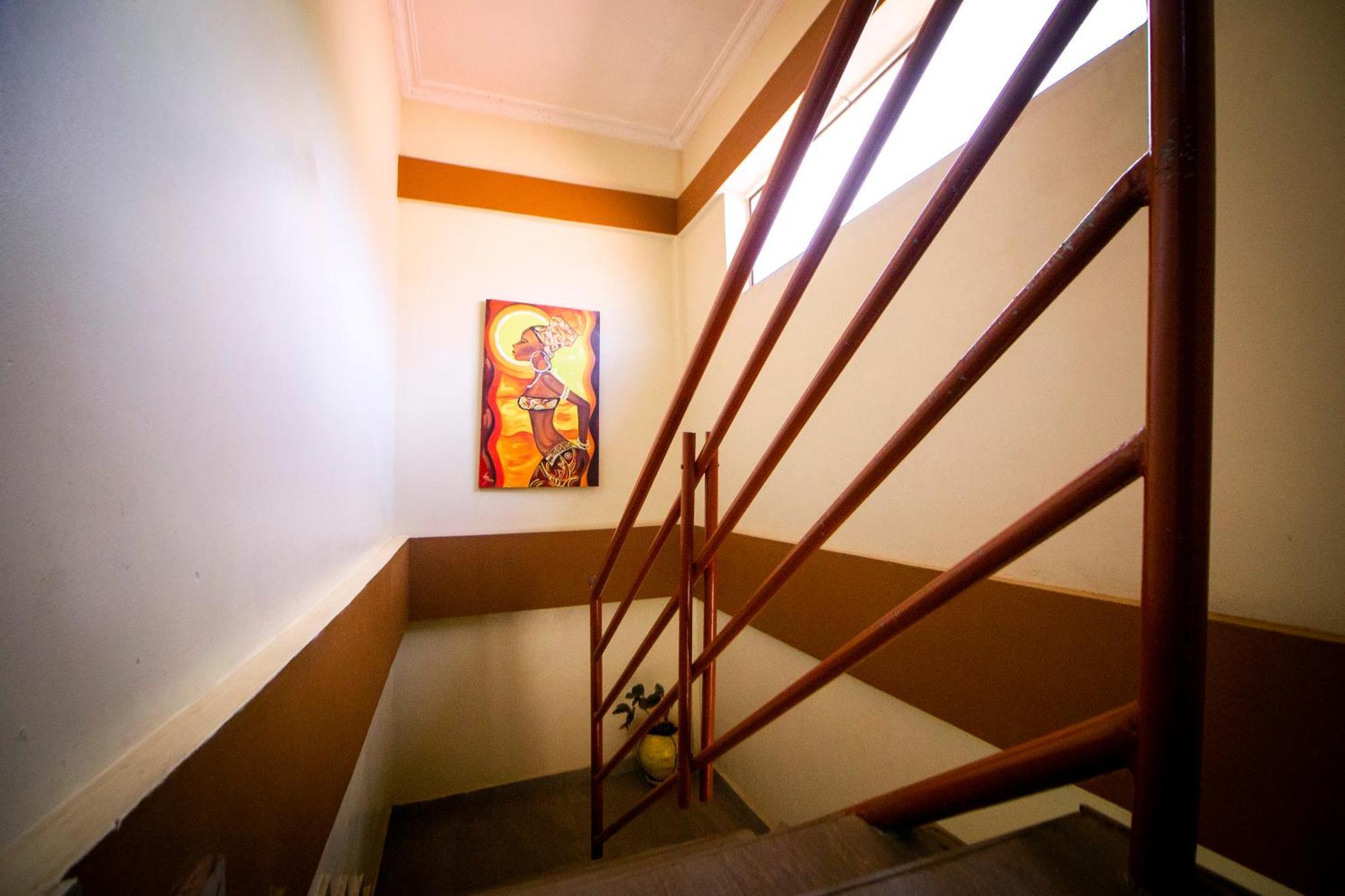 Indigo Cottage And Apartment Кумаси Экстерьер фото