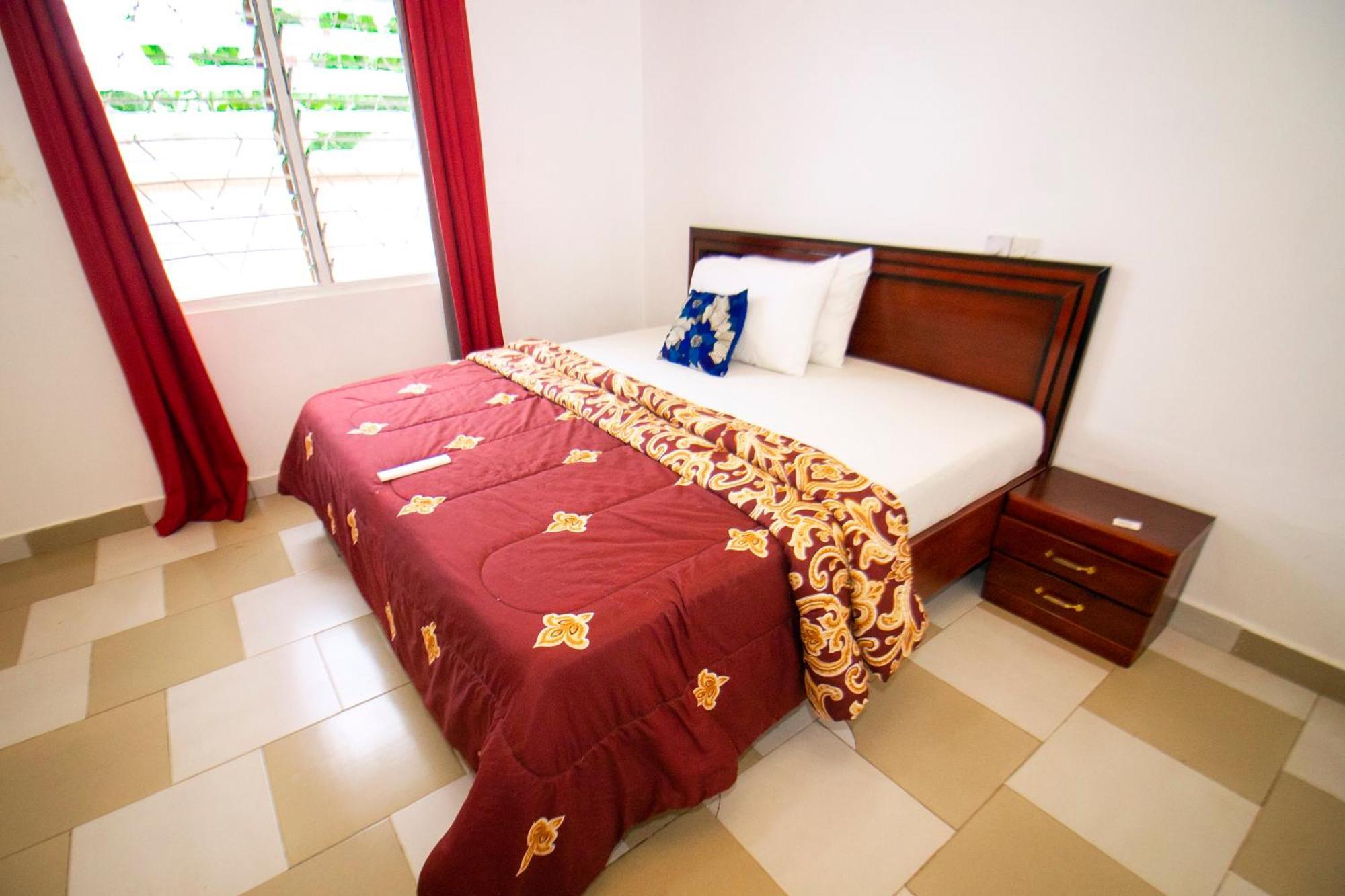 Indigo Cottage And Apartment Кумаси Экстерьер фото