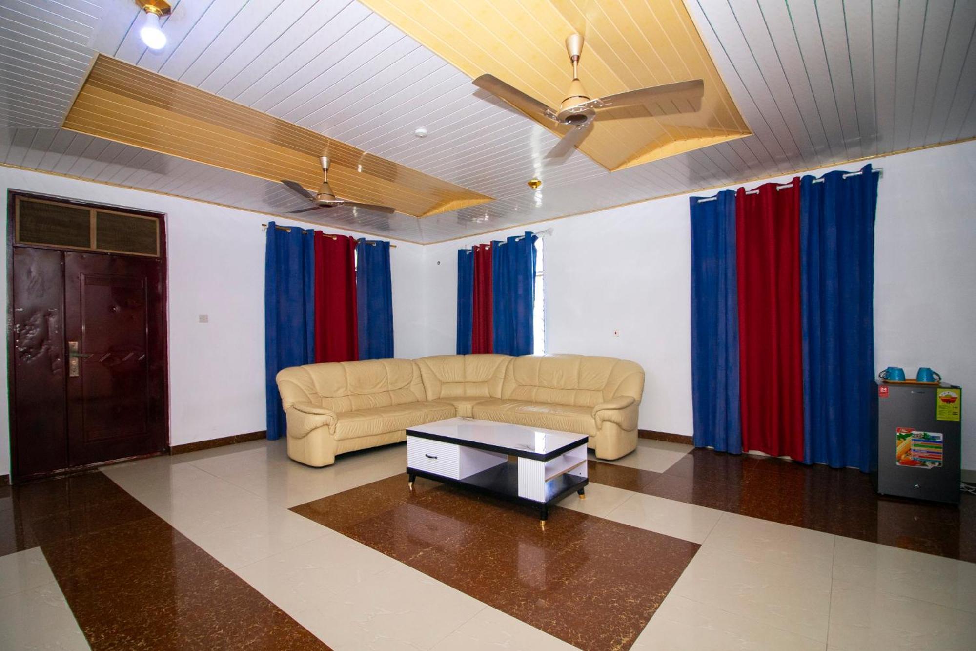 Indigo Cottage And Apartment Кумаси Экстерьер фото